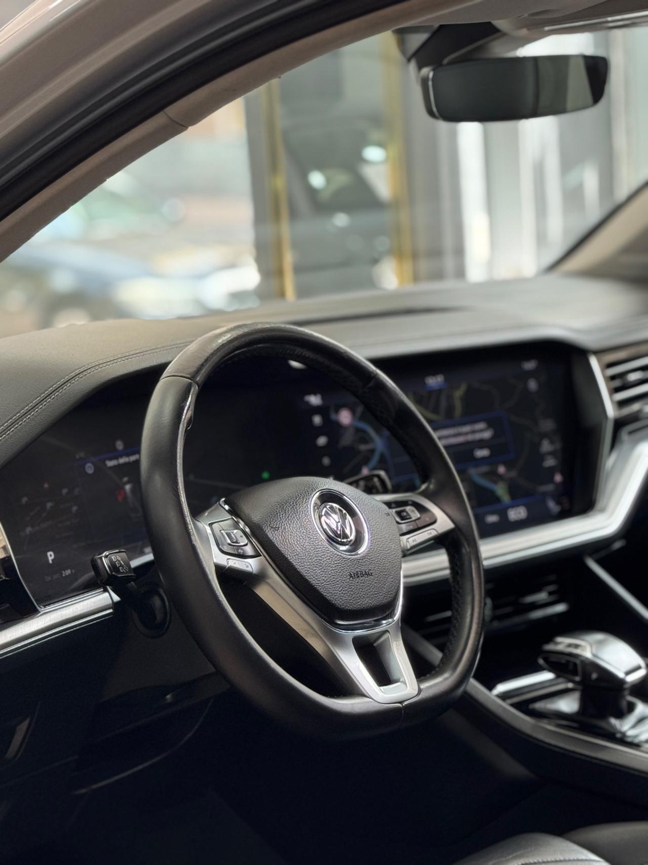 Volkswagen Touareg 3.0 V6 TDI 286 CV SCR Advanced