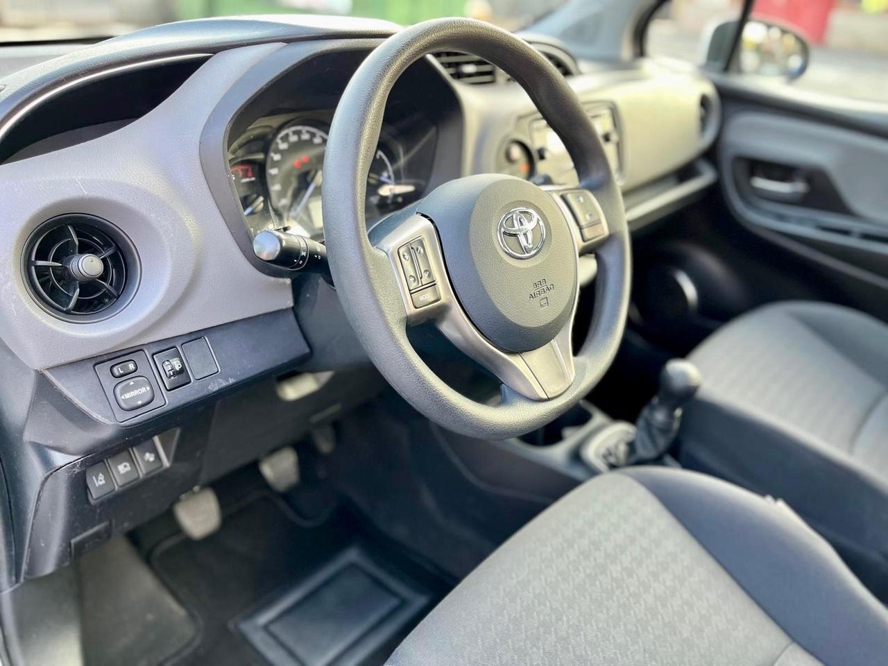 Toyota Yaris 1.0 5 porte Active