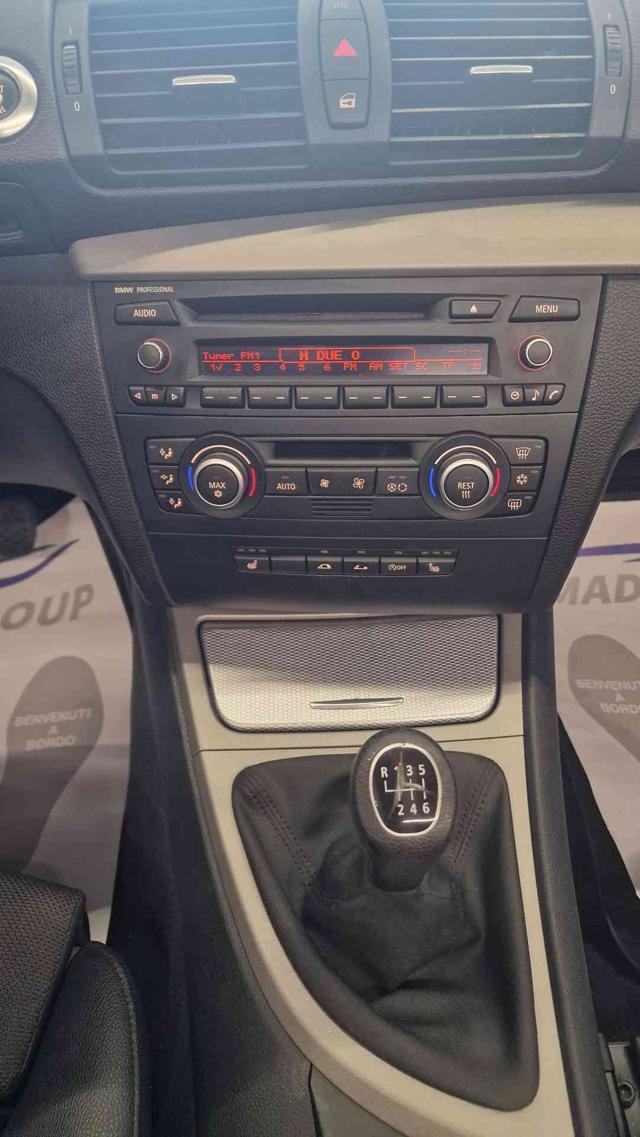 BMW 118 i Cabrio Futura M-SPORT Msport ARANCIO di Valencia