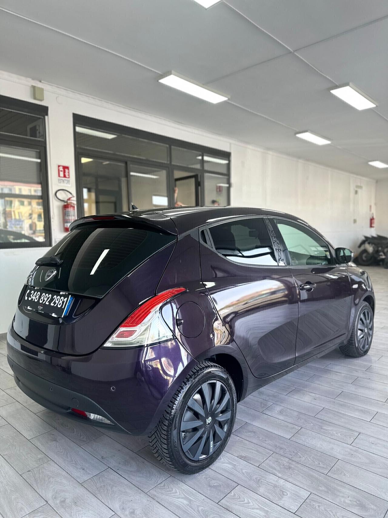 Lancia Ypsilon 1.3 MJT 16V 95 CV Elefantino