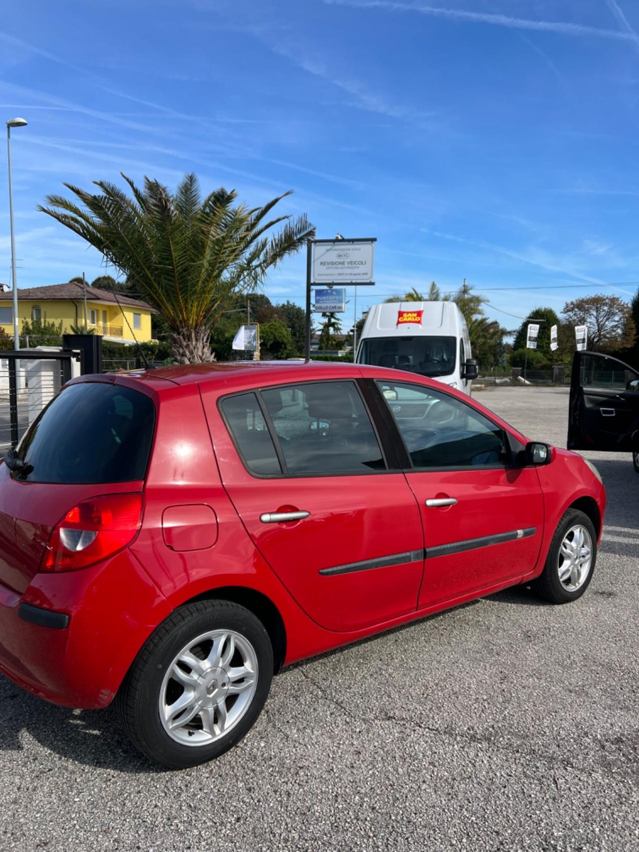 Renault Clio Storia 1.2 5 porte OK NEOPATENTATI