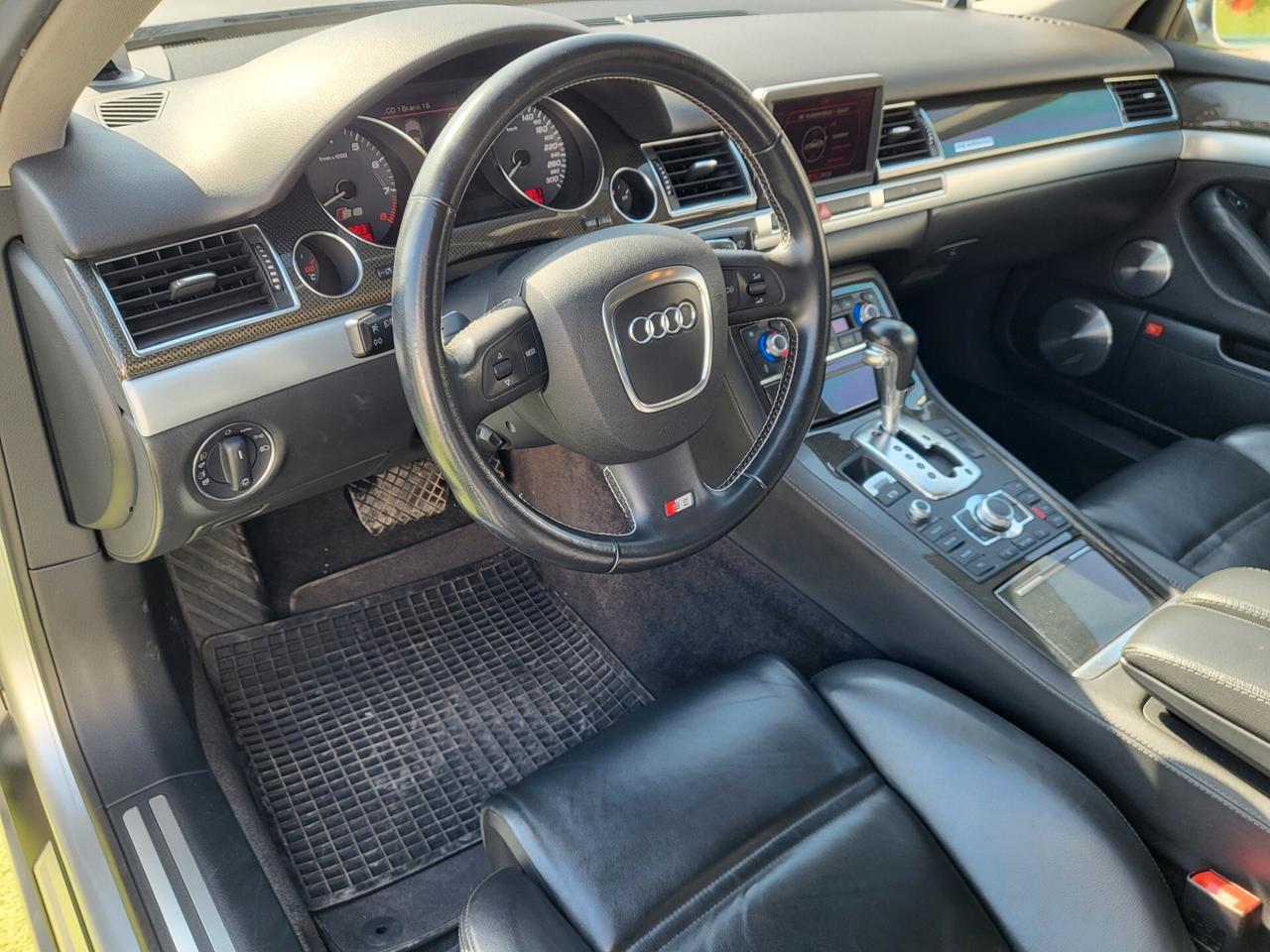 Audi A8 S8 5.2 V10 450cv. quattro tiptronic