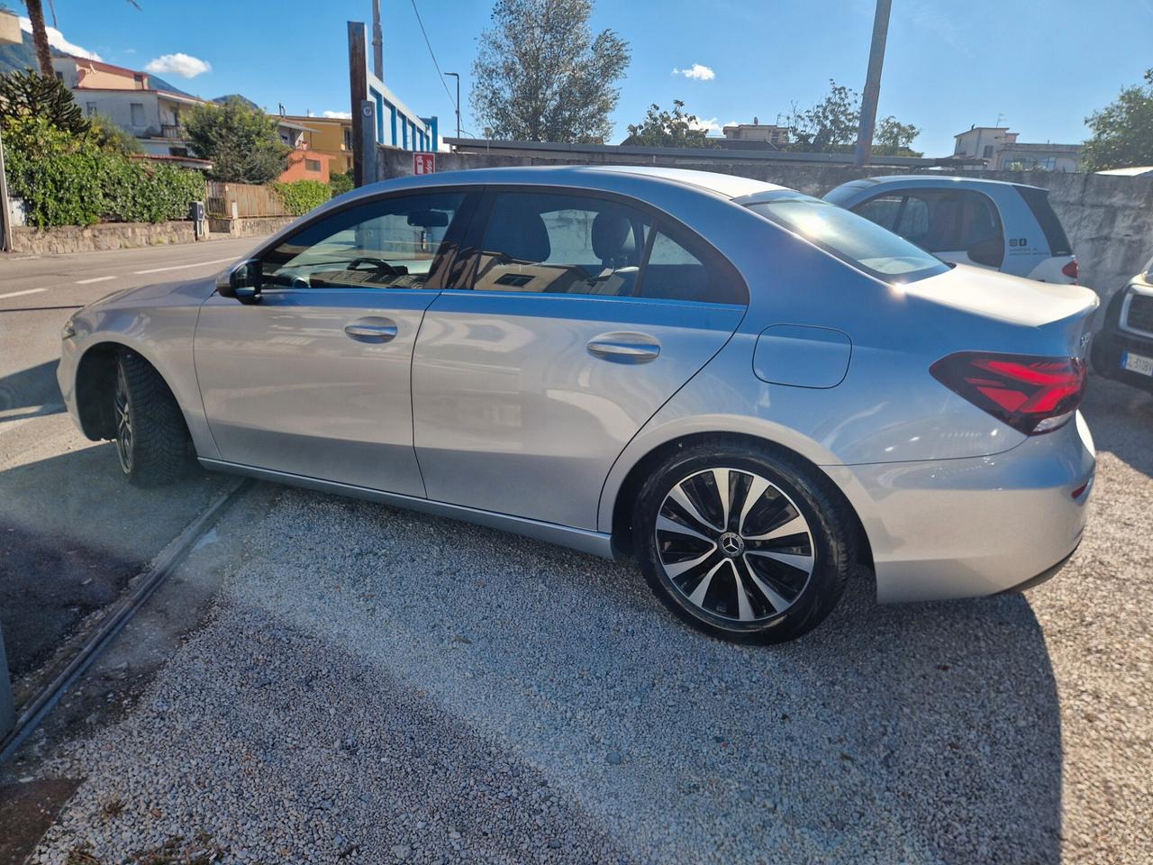 Mercedes-benz A 200 d Automatic Premium Sedan