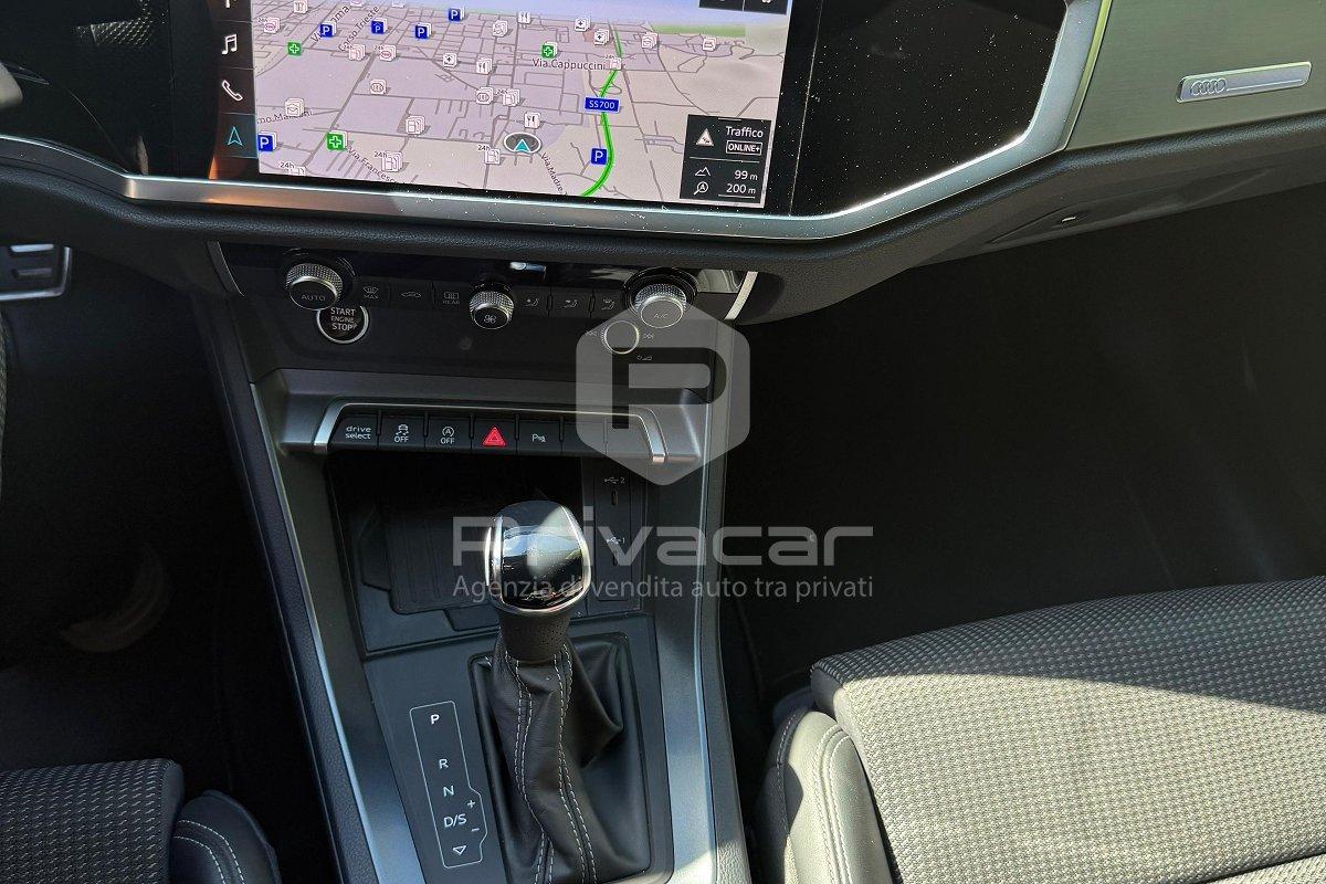 AUDI Q3 SPB 35 TDI S tronic Identity Black