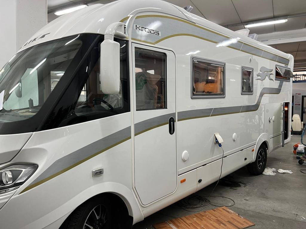 Laika KREOOS 7009- 3.0 diesel- 14.000km