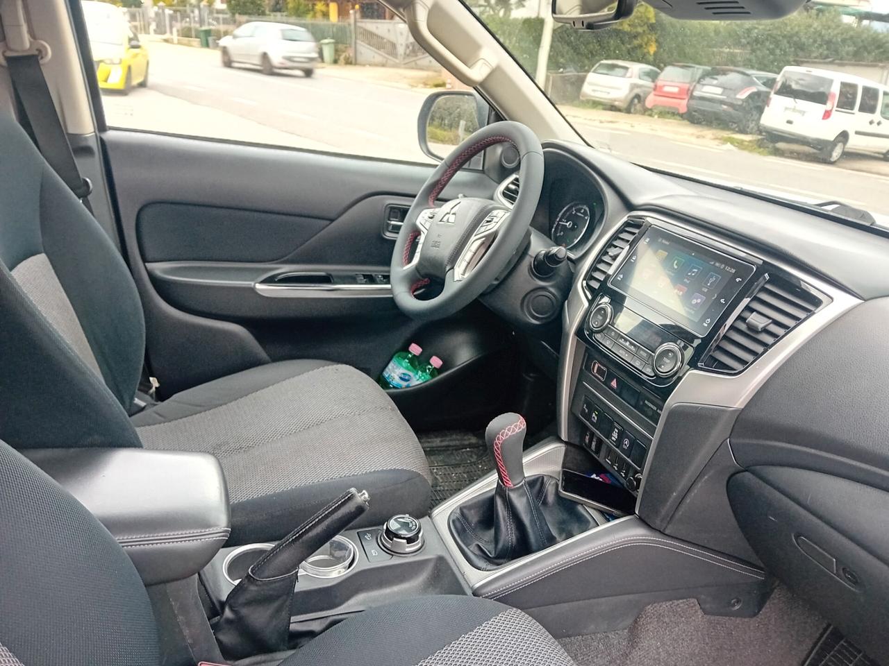 Mitsubishi L200 2.3 D Club Cab 4x4 Super Select Intense