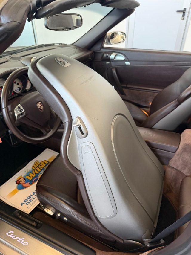 PORSCHE 911 Turbo Cabriolet //SPORT-CHRONO//COCOA//