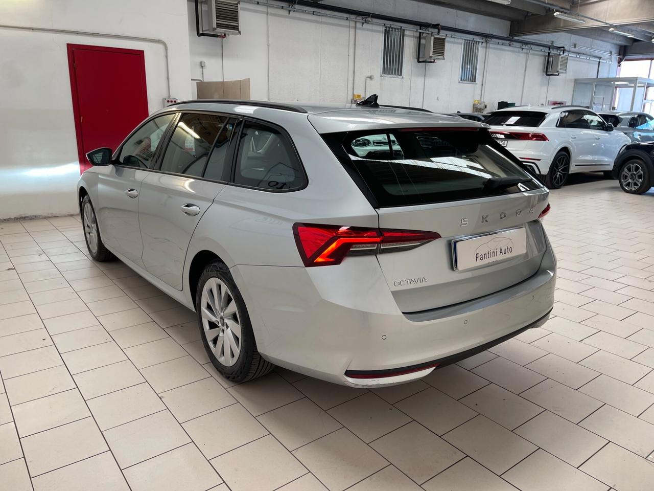 Skoda Octavia Wagon Executive 2.0 TDI 150cv DSG-LEGGI SOTTO