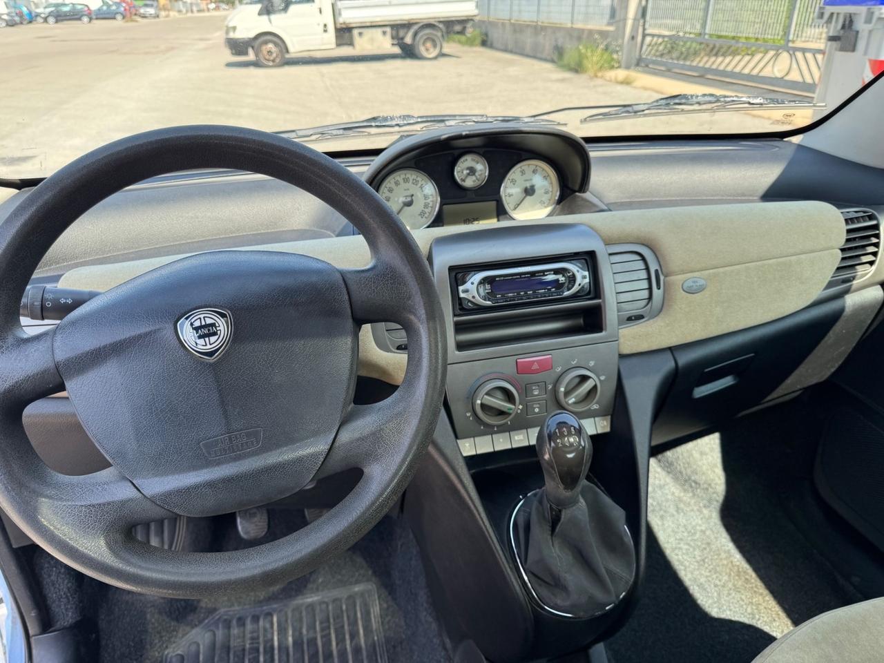 Lancia Ypsilon 1.3 Multijet 16V Platino