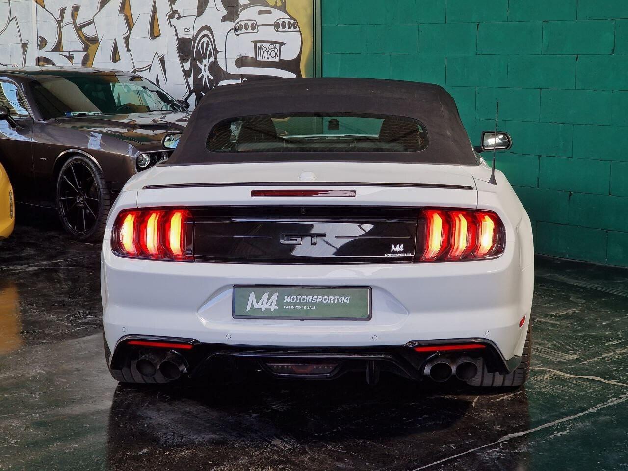 Ford Mustang 5.0 GT Cabrio Iva esposta