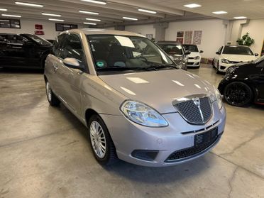 Lancia Ypsilon 1.4 Oro