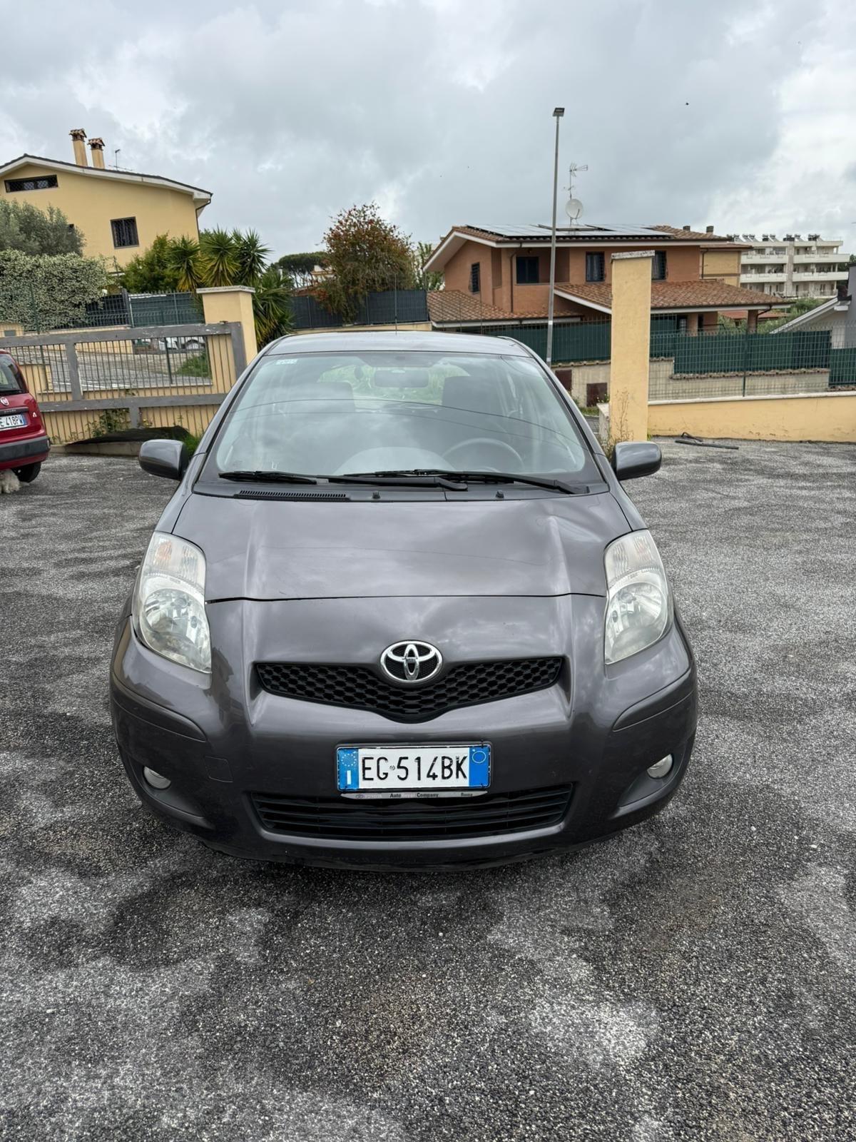 Toyota Yaris 1.4 D-4D DPF 5 porte Sol
