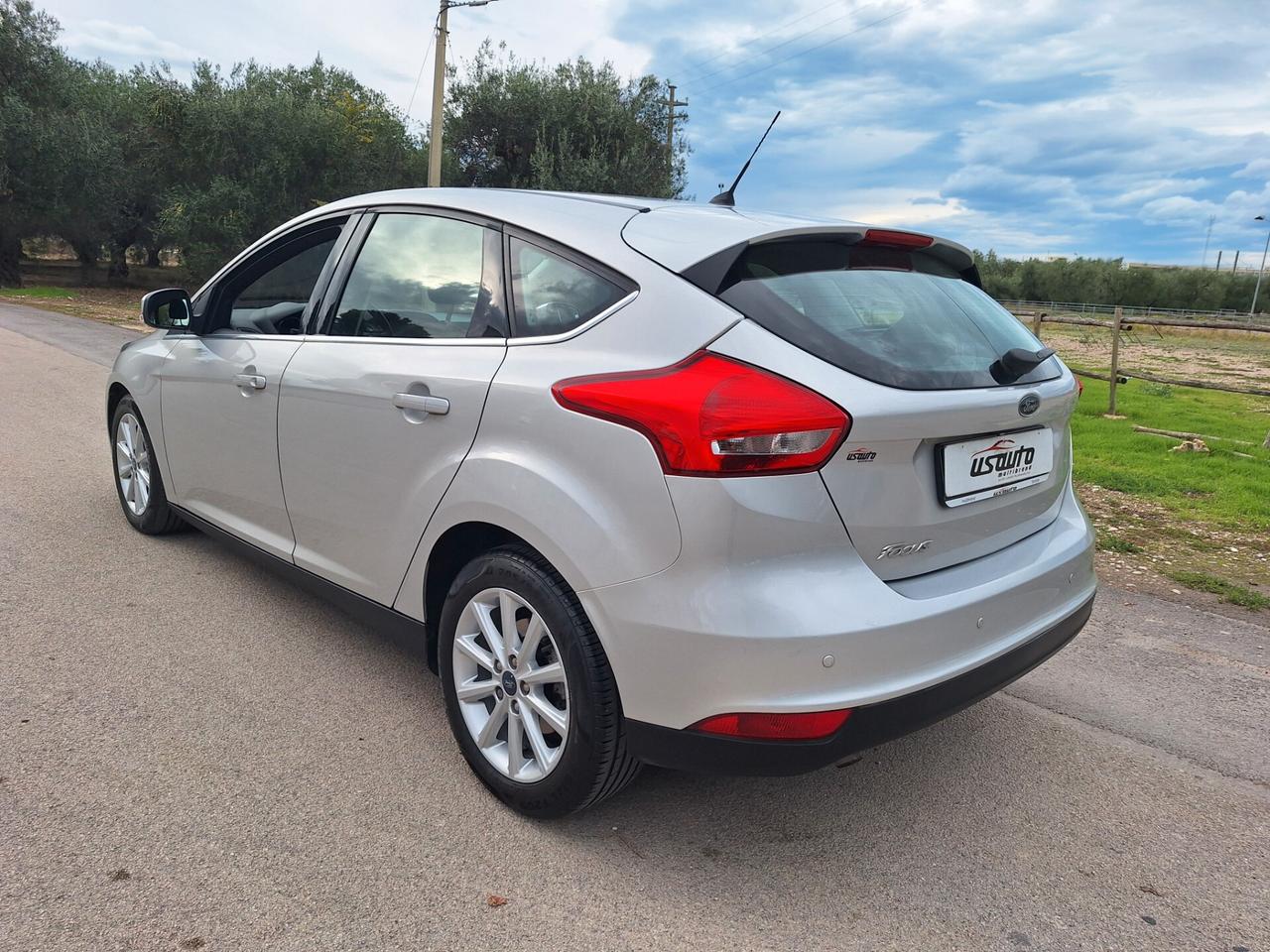 Ford Focus 1.5 TDCi 120 CV BERLINA 100000 KM