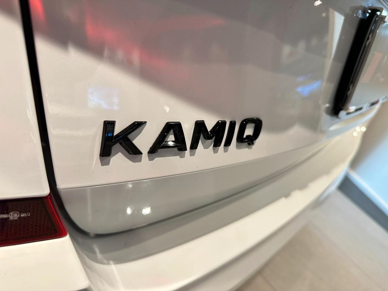 Skoda Kamiq 1.0 TSI Ambition Black Dots