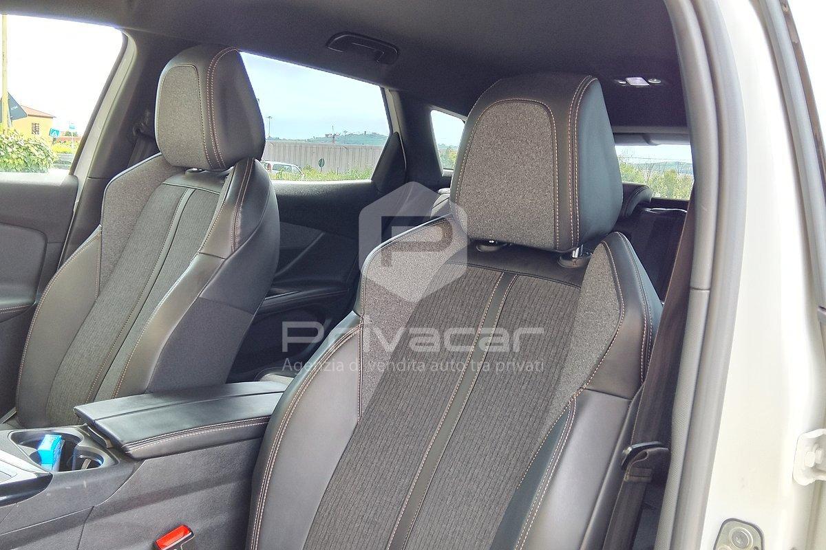 PEUGEOT 3008 BlueHDi 130 S&S GT Line