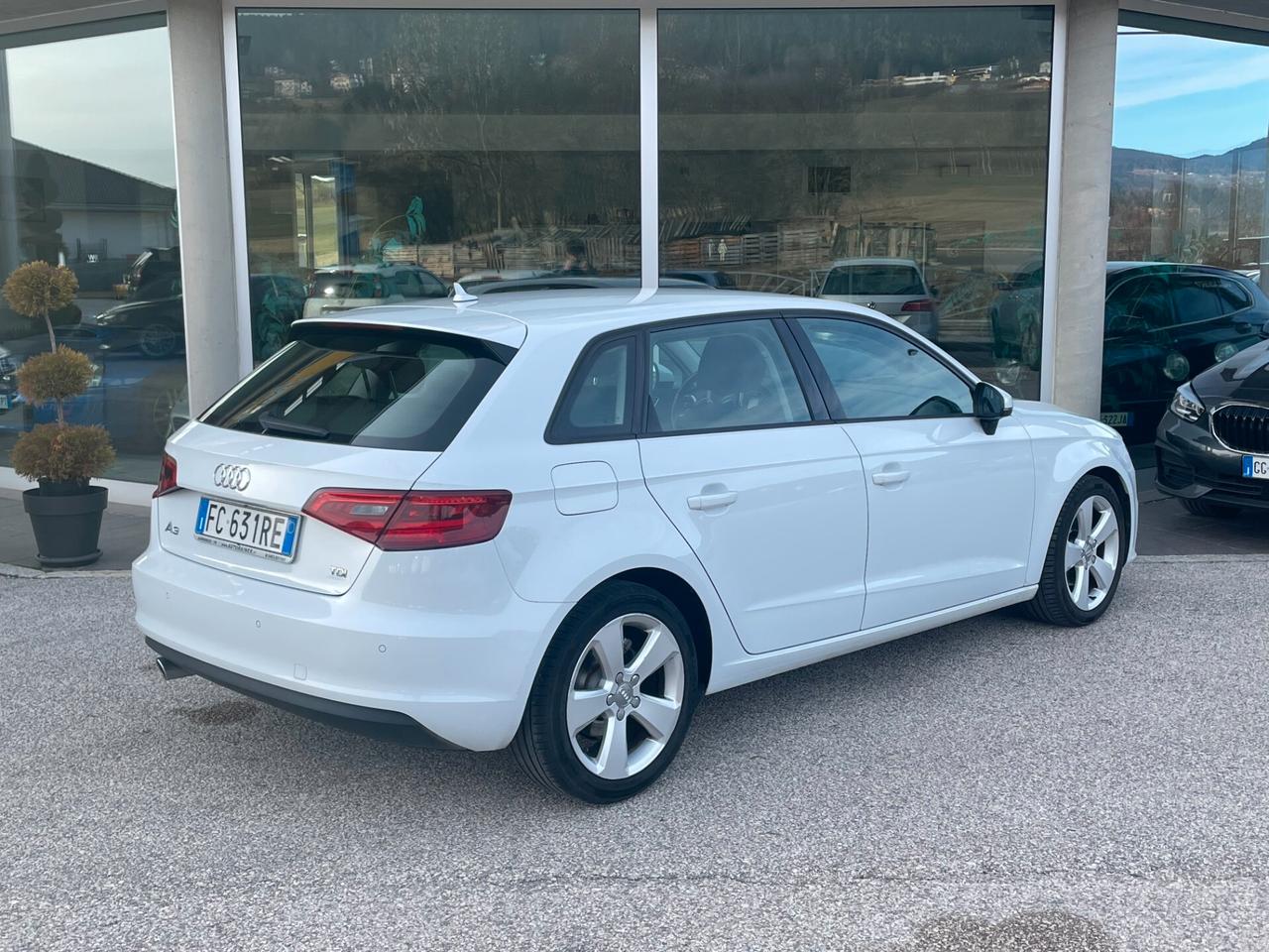 Audi A3 SPB 1.6 TDI clean diesel S tronic Ambition