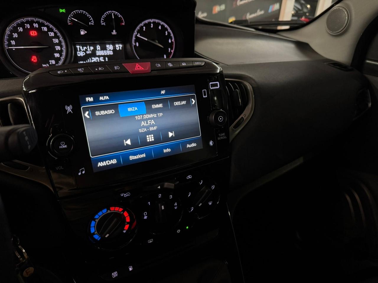 Lancia Ypsilon 1.2 FireFly 5 porte S&S Ecochic Silver