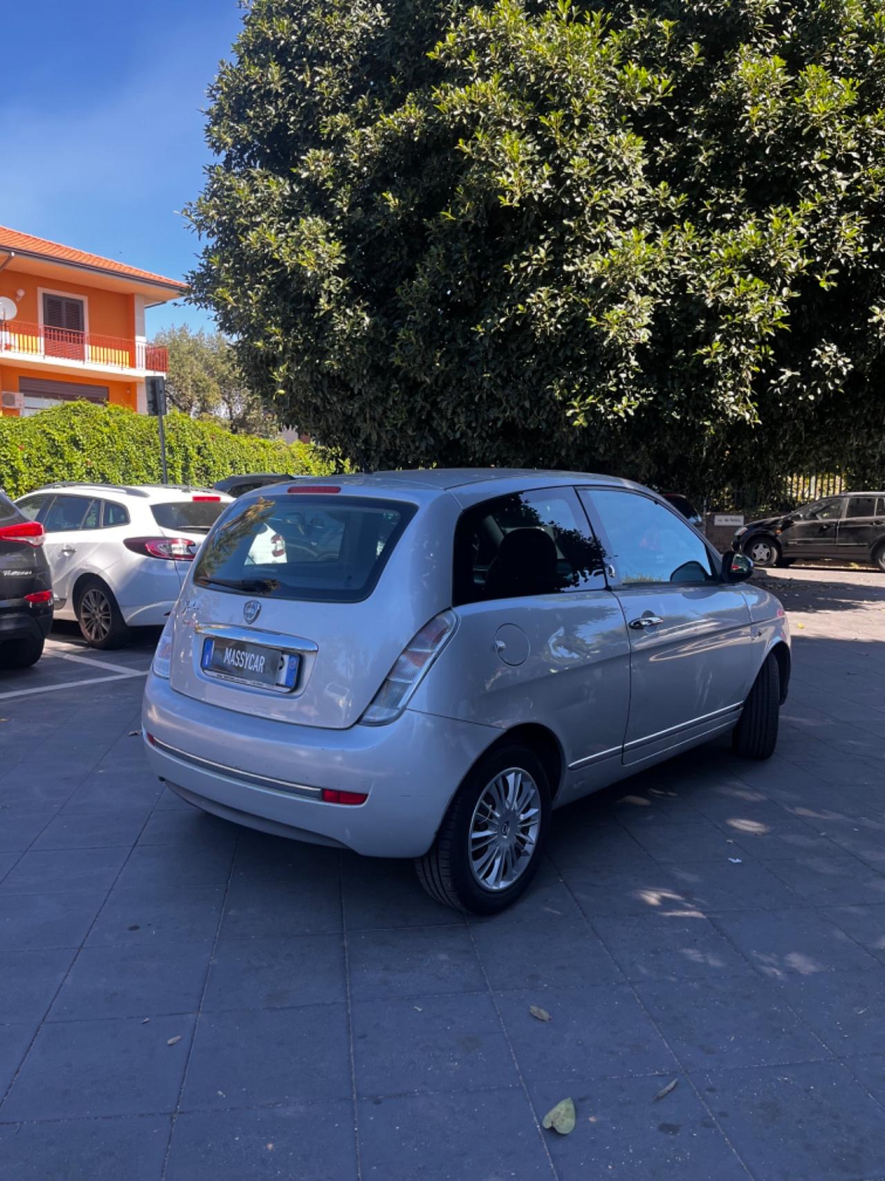 Lancia Ypsilon 1.2 69 CV GPL Ecochic Silver