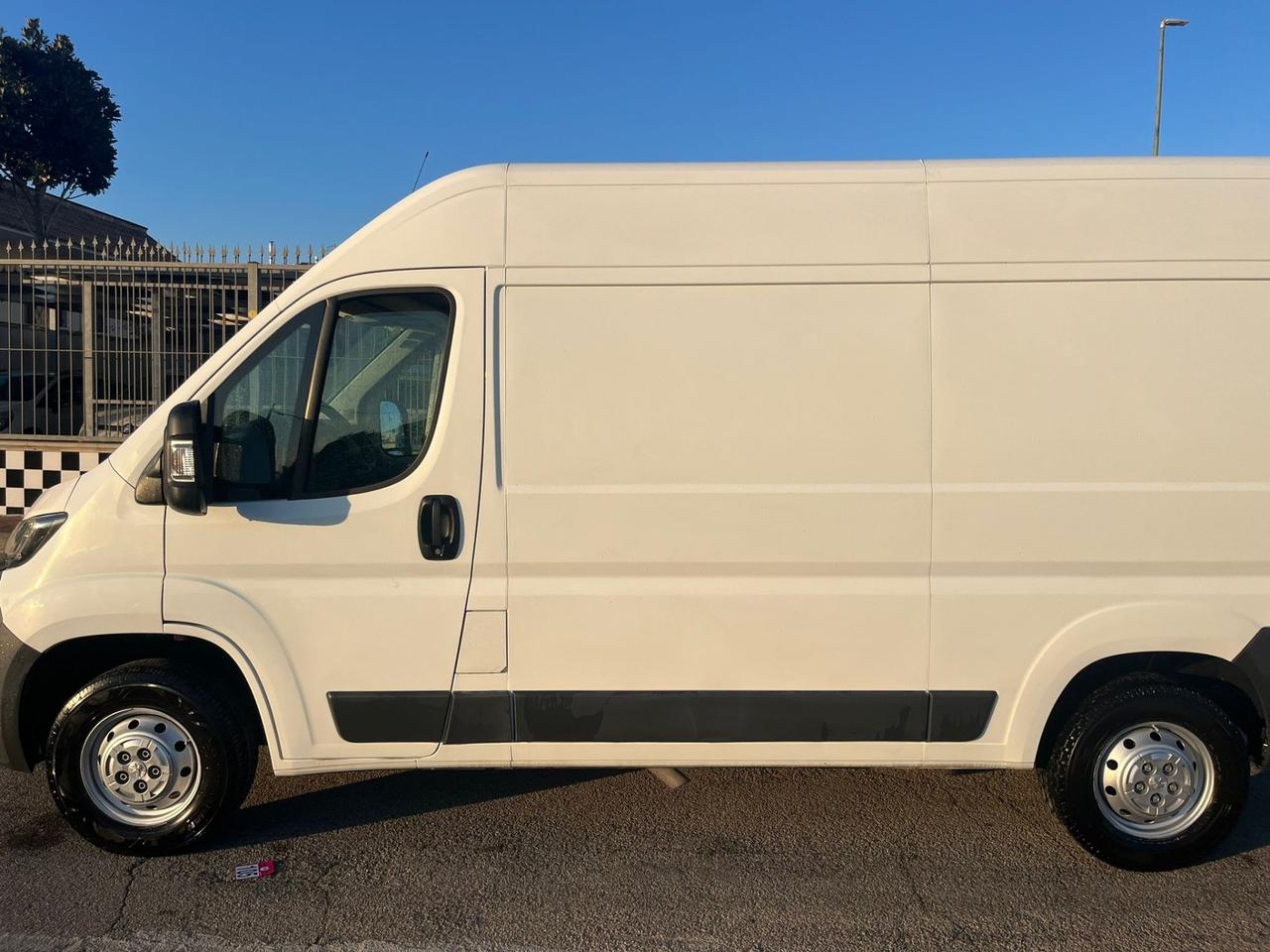 Peugeot Boxer 2.2 HDi Furgone Unirpro 2015