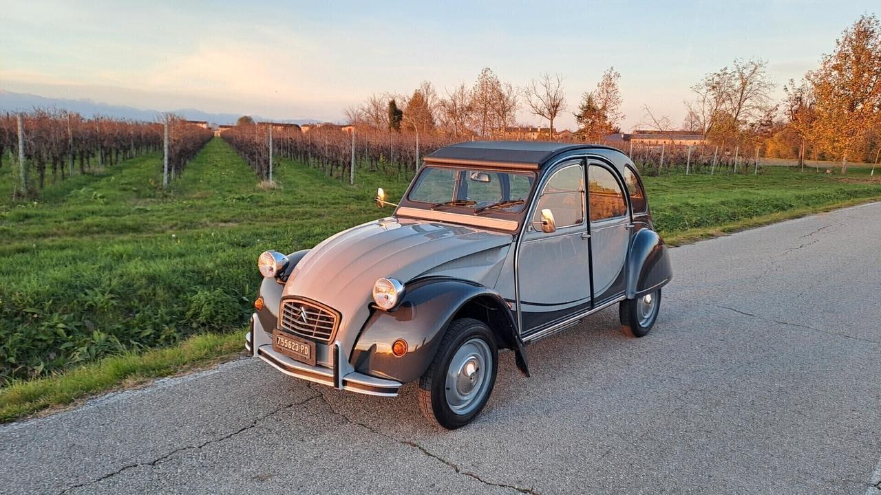 Citroen 2CV 6 Charleston RESTAURATA