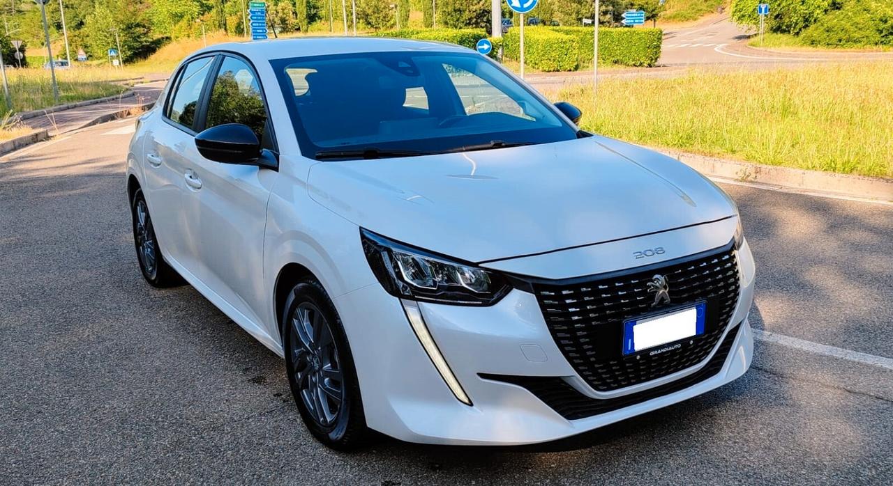 Peugeot 208 KM 4.500