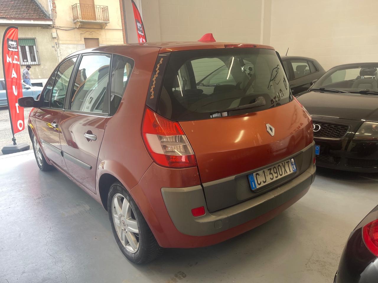 Renault Scenic Scénic 1.6 benzina 90.000 km