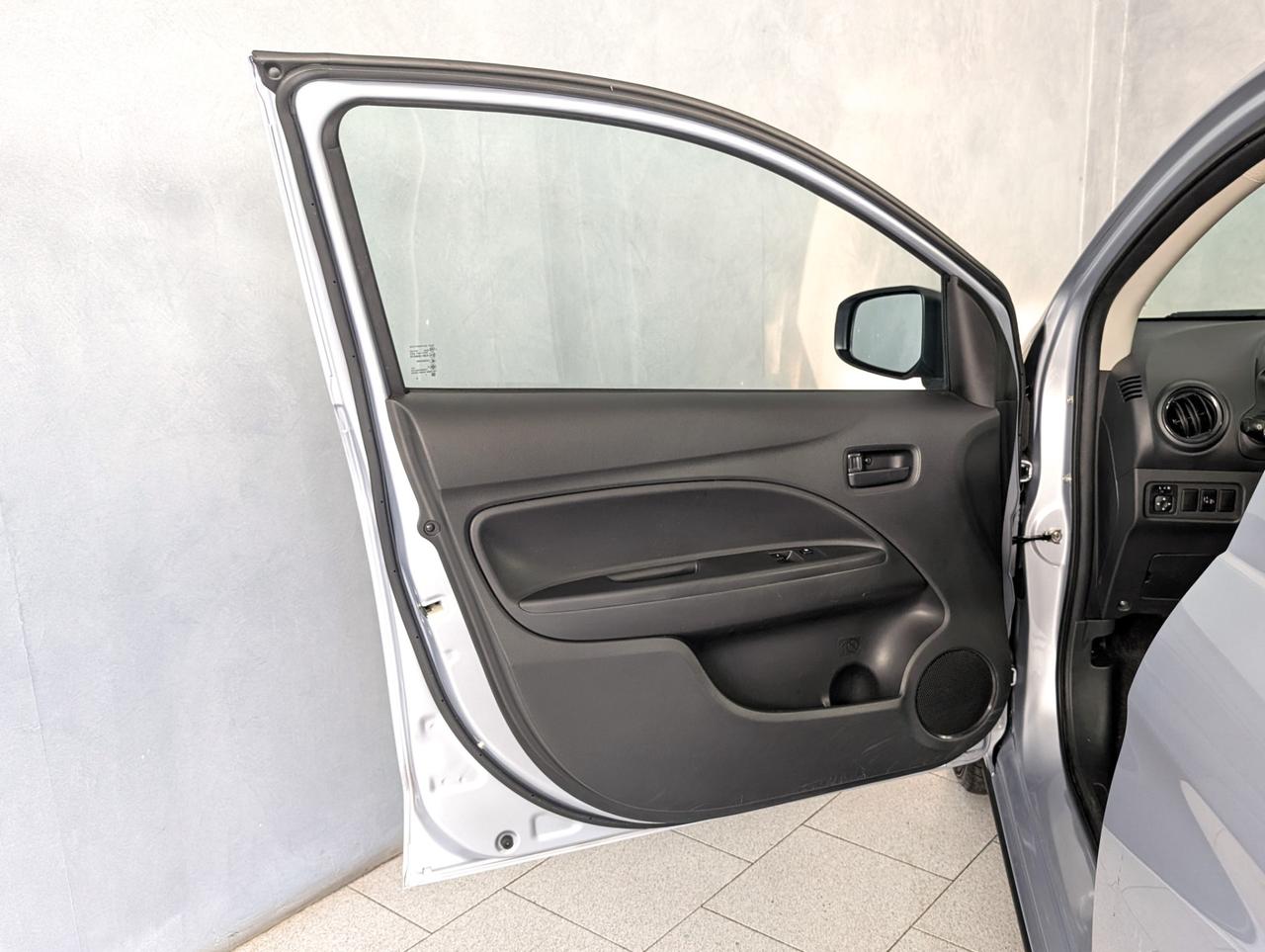 Mitsubishi 1.2 Funky