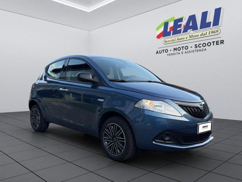 Lancia Ypsilon Ypsilon 5p 1.0 hybrid 70cv 6m Silver Plus
