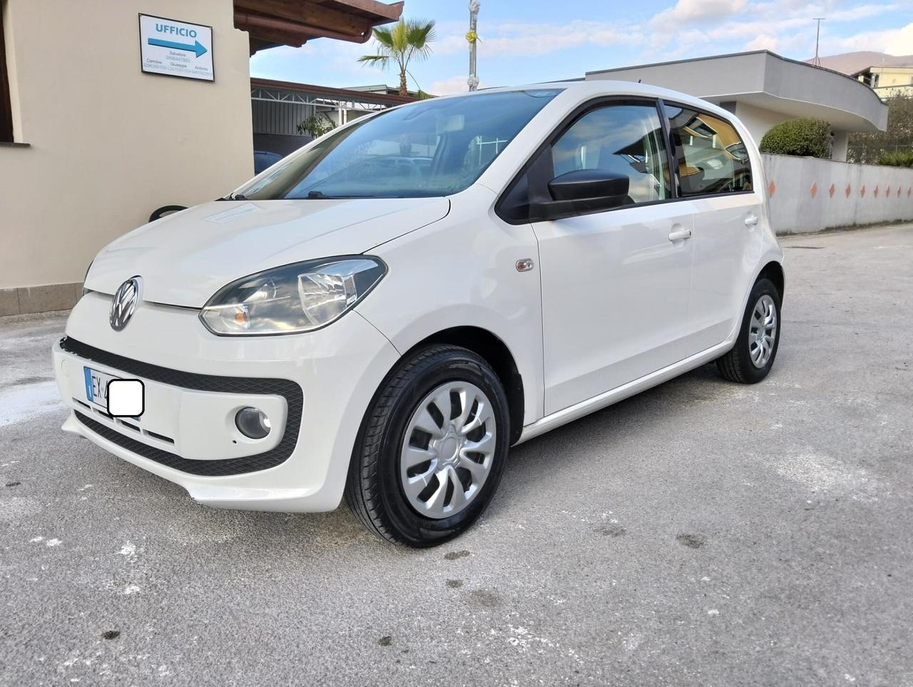 Volkswagen up! 1.0 Benzina Automatica 2014 Sinistrata