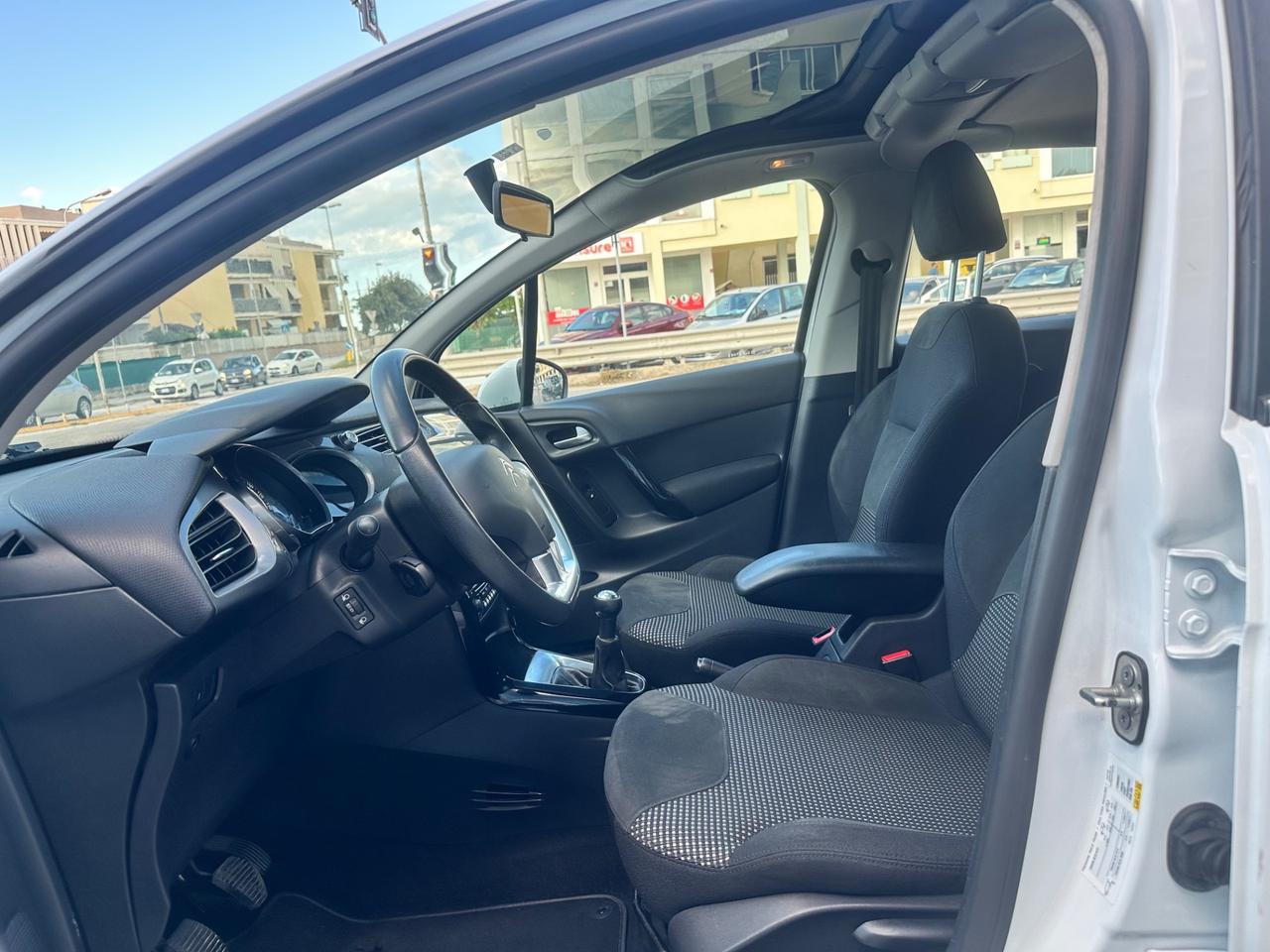 Citroen C3 PureTech 82 Exclusive 1.2 metano casa madre