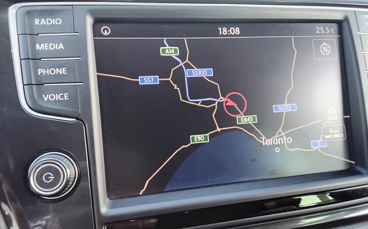Volkswagen Tiguan 2.0 TDI SCR DSG Business BlueMotion Technology
