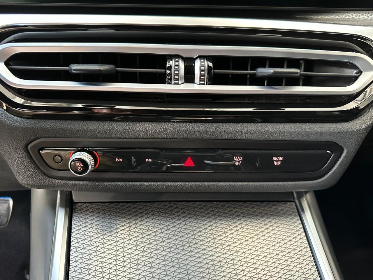 BMW 320 d Touring mhev xdrive MSport-19"-Tetto-Pelle-Carplay-Camera