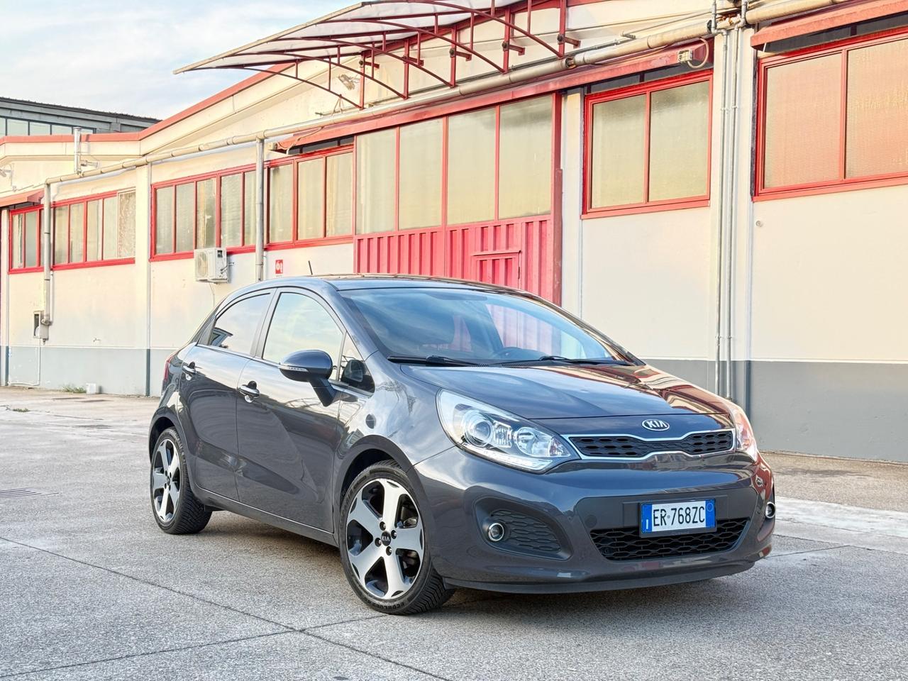 Kia Rio 1.2 CVVT 5p. Cool