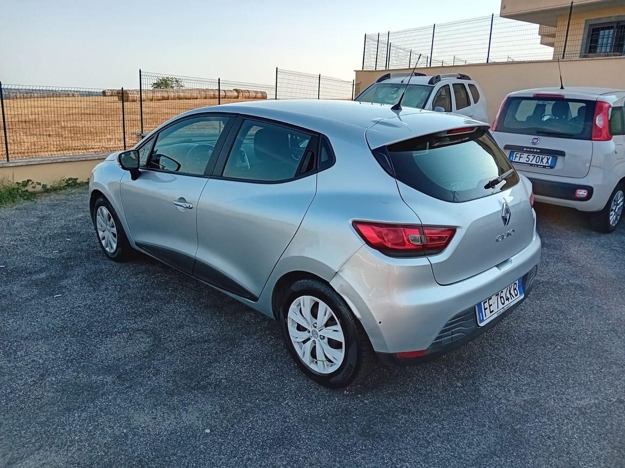 Renault Clio 1.2 75CV 5 porte Zen