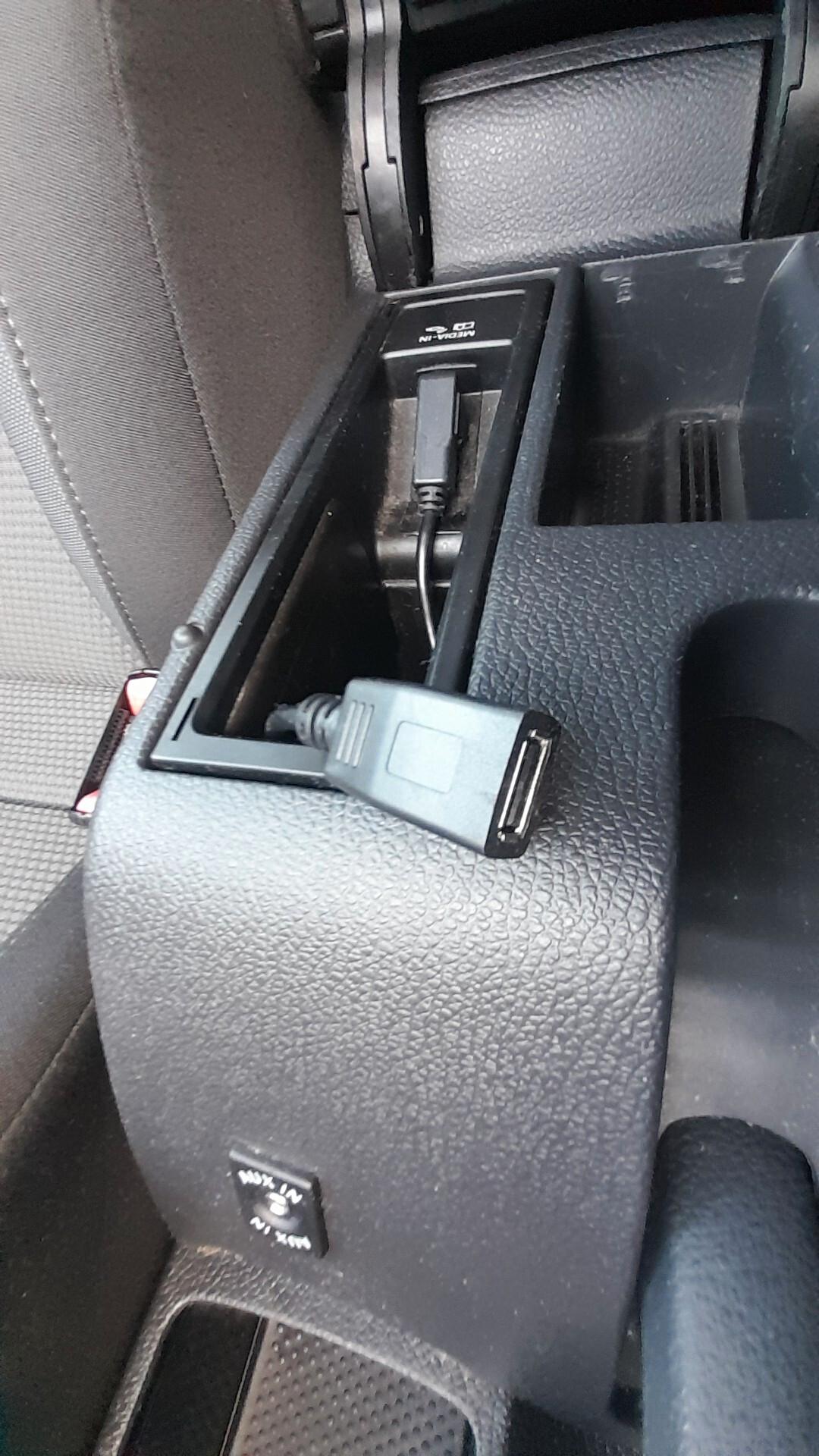 Volkswagen Golf 1.6 TDI DPF 5p. Highline