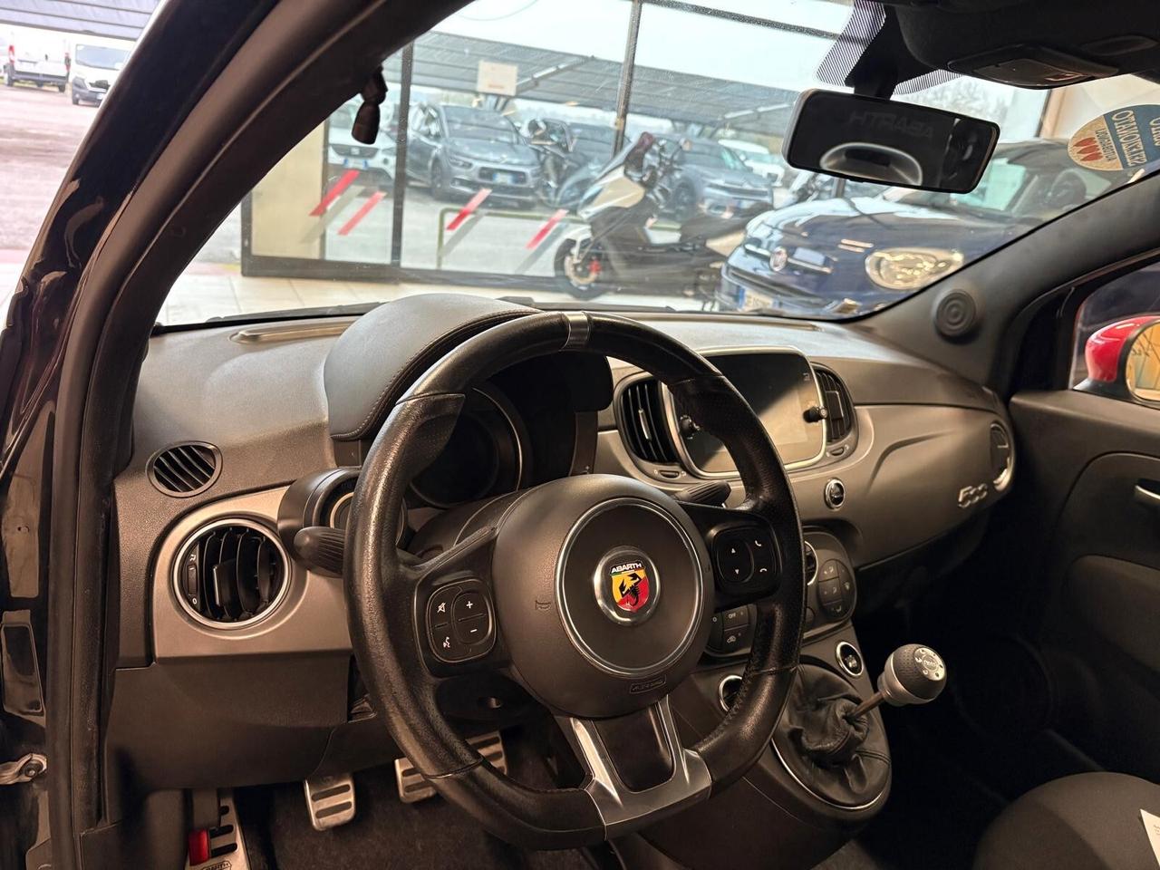 Abarth 595 PISTA 1.4 Turbo T-Jet 160 CV