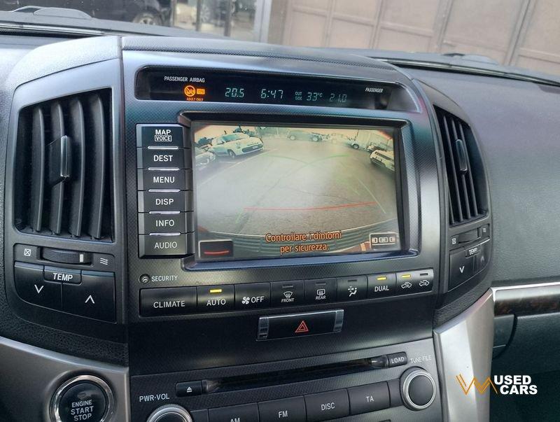 Toyota Land Cruiser V8 Land Cruiser V8 4.5 D4-D 5 posti