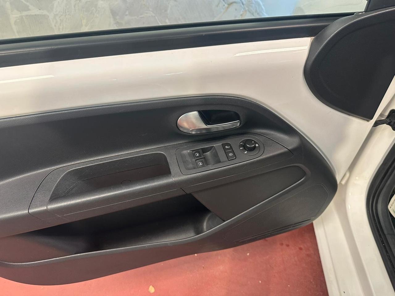 Volkswagen up! 1.0 5p. take up!