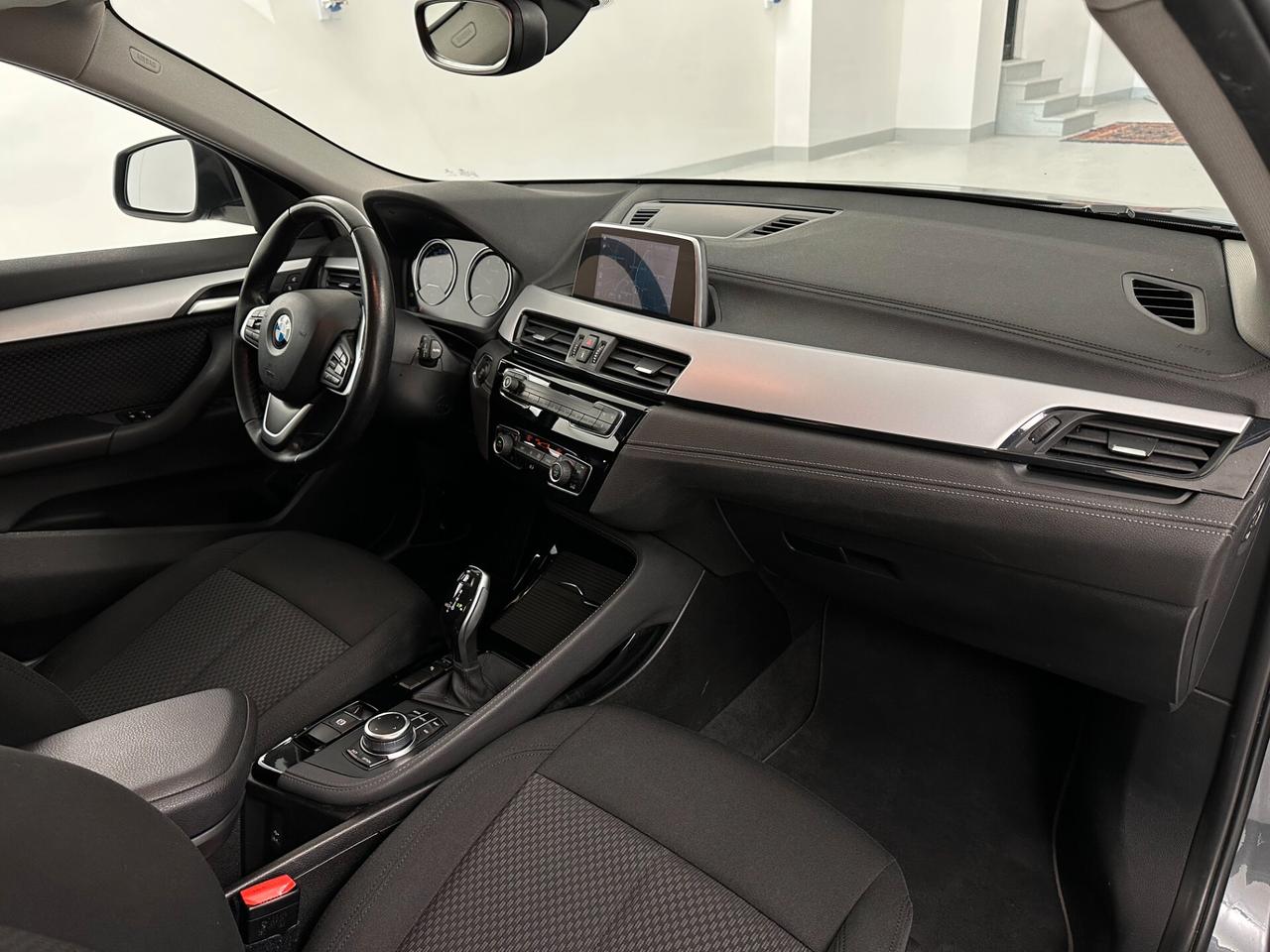 Bmw X2 sDrive18d Business-X