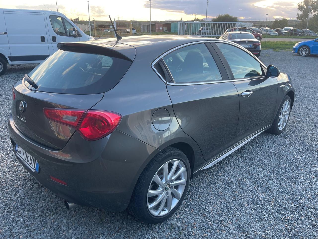 Alfa Romeo Giulietta 2.0 JTDm-2 170 cv GARANZIA