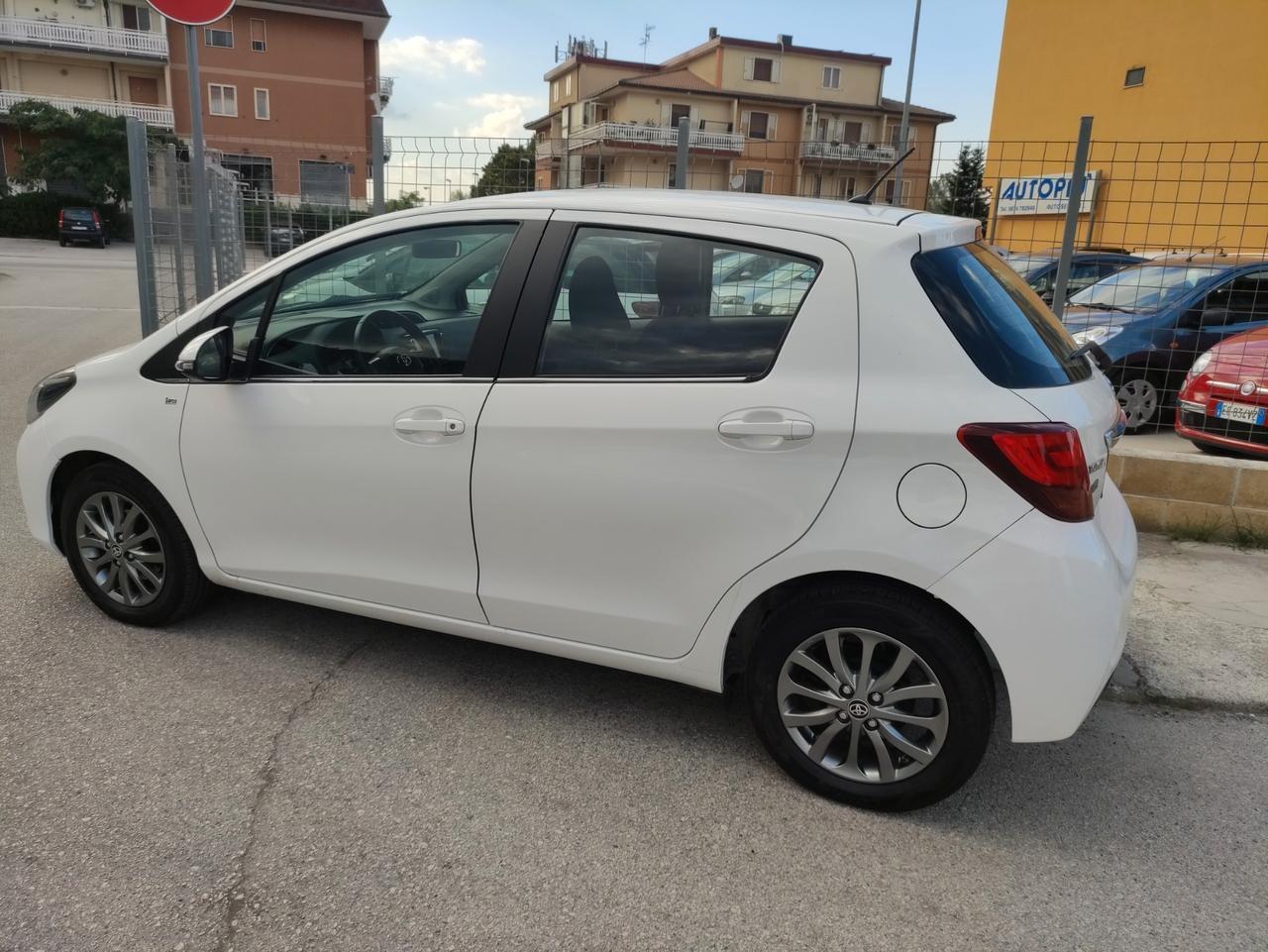 Toyota Yaris Lounge 1.0 68cv GPL