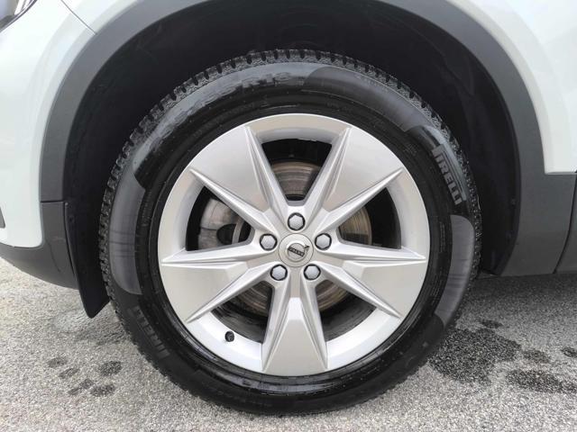 VOLVO XC40 B3 automatico Core