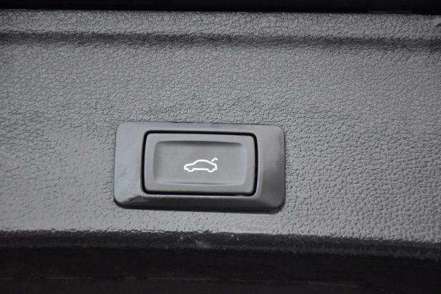 AUDI A4 Avant 2.0 TDI 190 CV S tronic S line edition