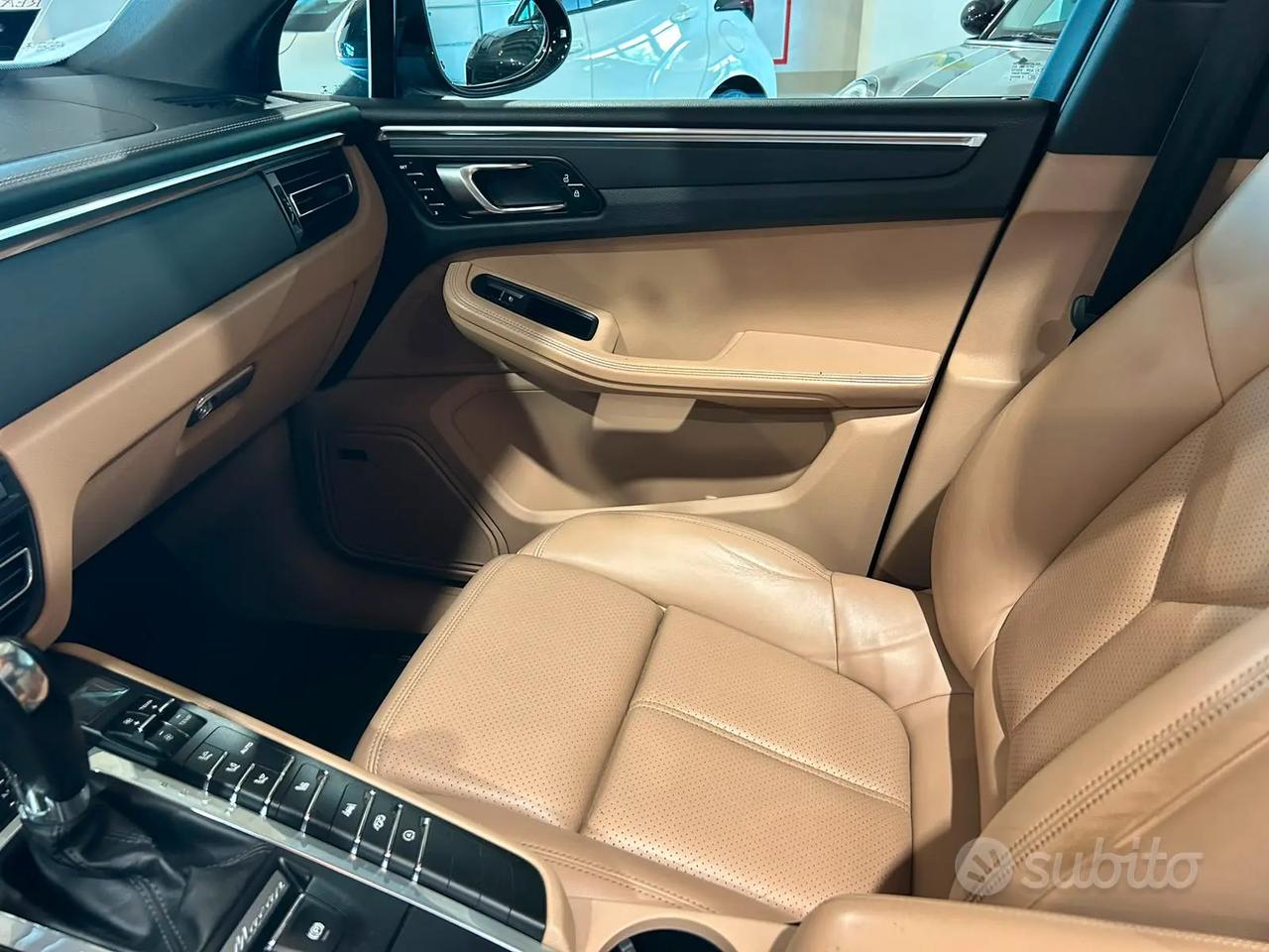 PORSCHE MACAN 2.0