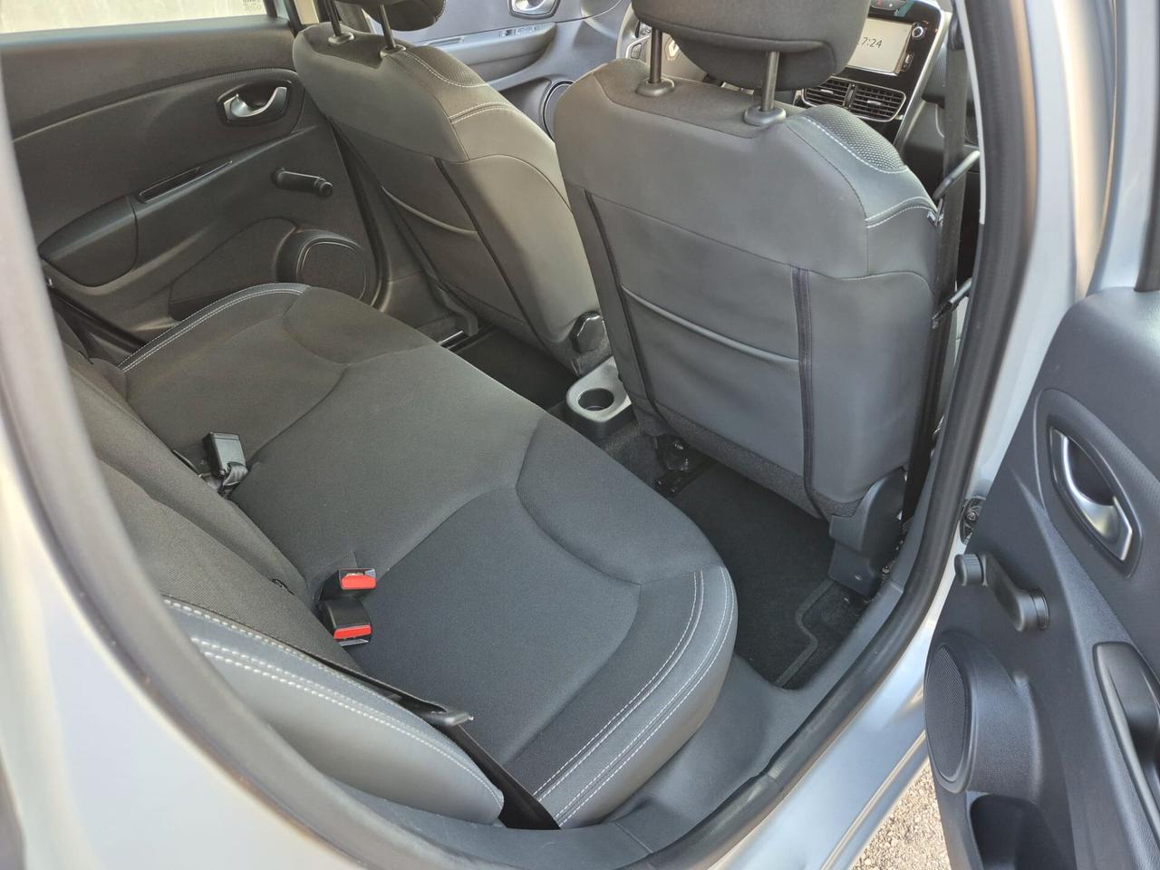 Renault Clio Sporter dCi 8V 90 CV Moschino Intens