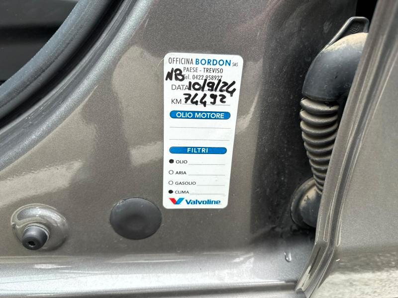 Lancia Ypsilon 1.0 firefly hybrid Gold s&s 70cv ADATTA NEOPATENTATI