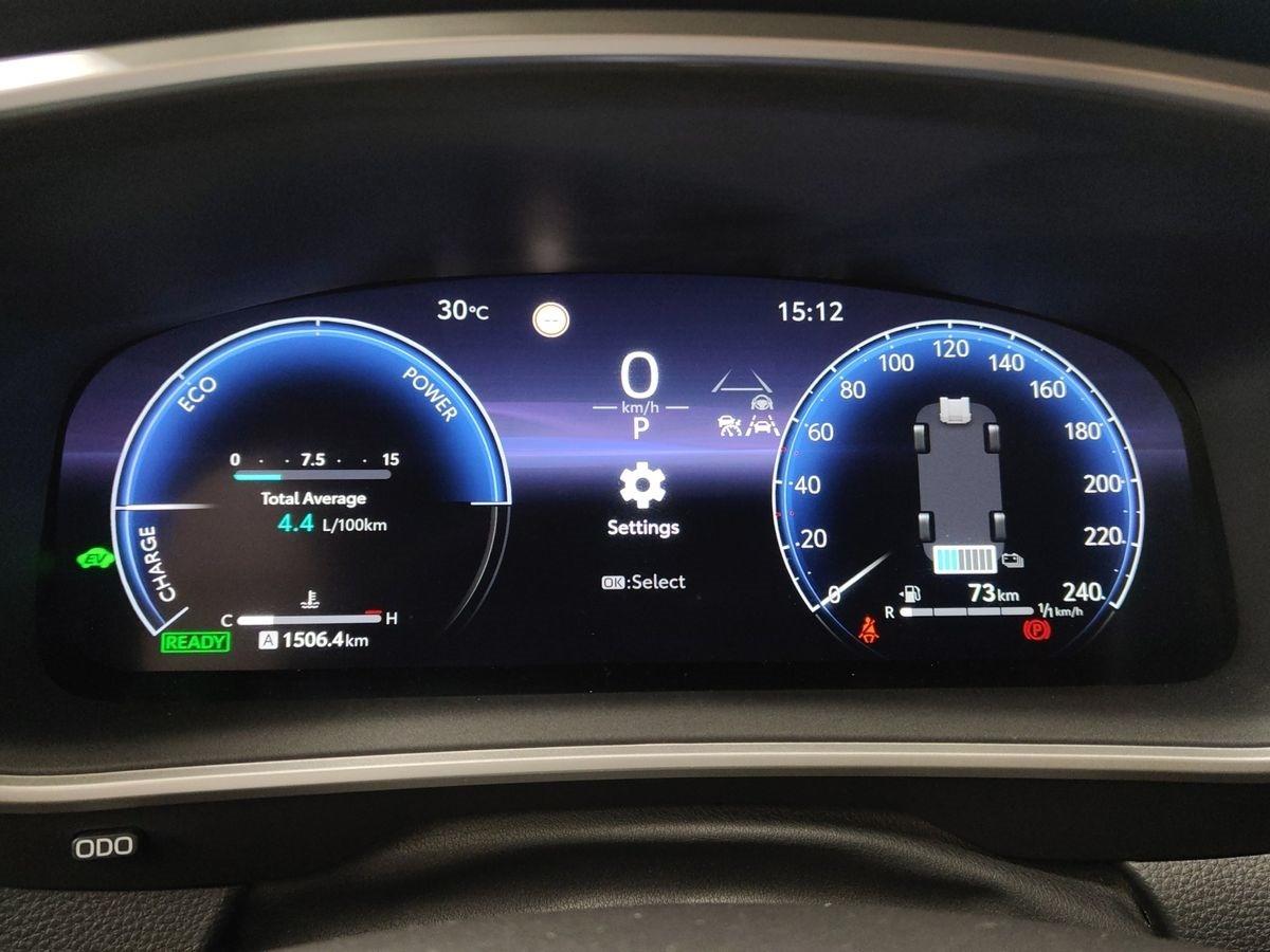 TOYOTA COROLLA CROSS PREMIUM AWD-i 2.0 HYBRID 200