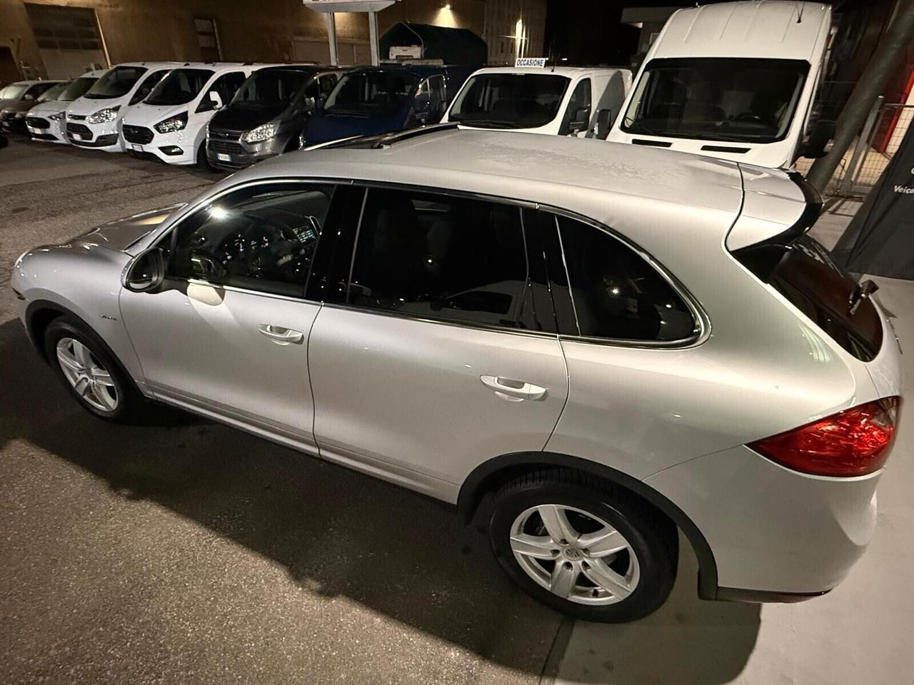 Porsche Cayenne 3.0 Diesel tiptronic 173000km