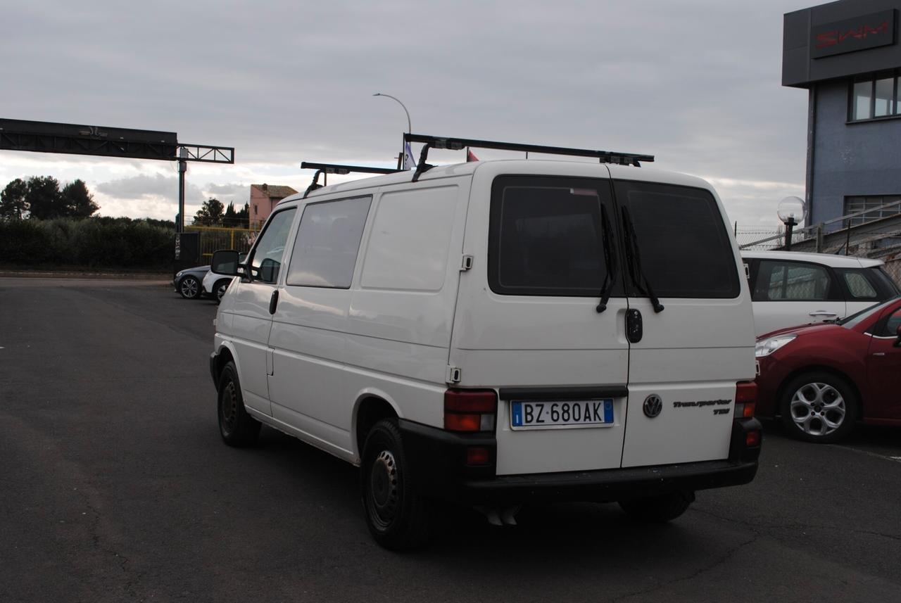 VOLKSWAGEN TRANSPORTER 2.5 TDI 100 CV