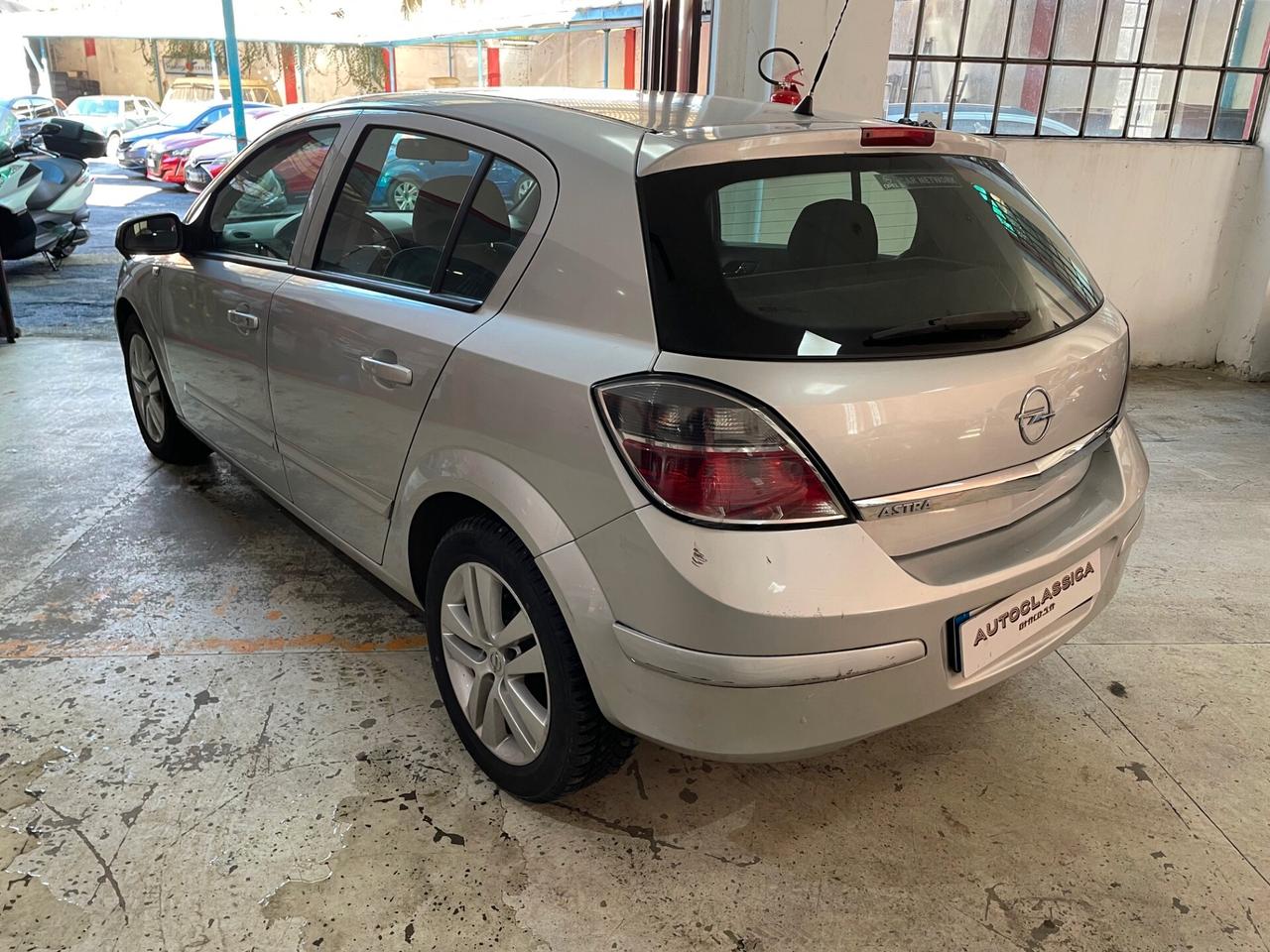 Opel Astra 1.6 16V VVT 5 porte Enjoy UNICO PROPRIETARIO!!!